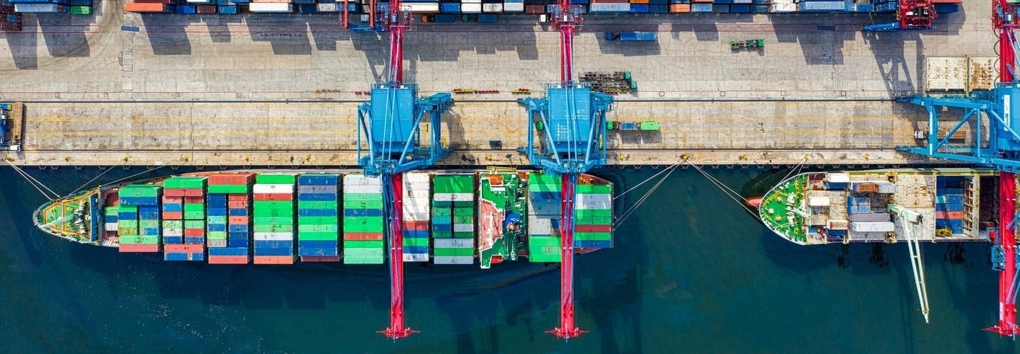 Container ships loading